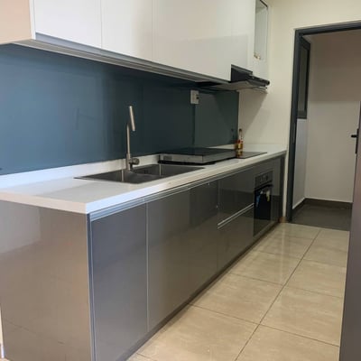 Vermietung einer neuen 2-Schlafzimmer-Wohnung mit Flussblick, Stadtteil Son Tra, Da Nang, Vietnam